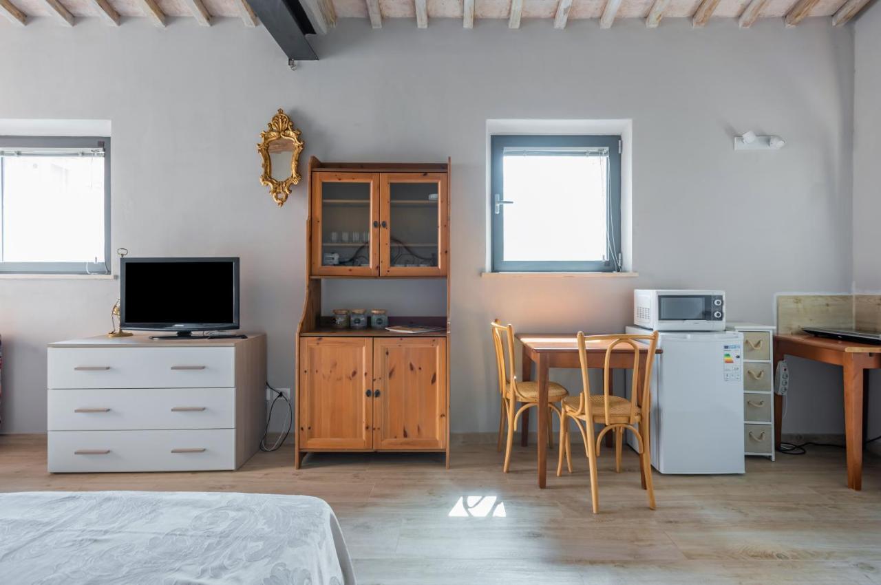 Siena- Porta Romana Lovely Studio With Parking! 外观 照片